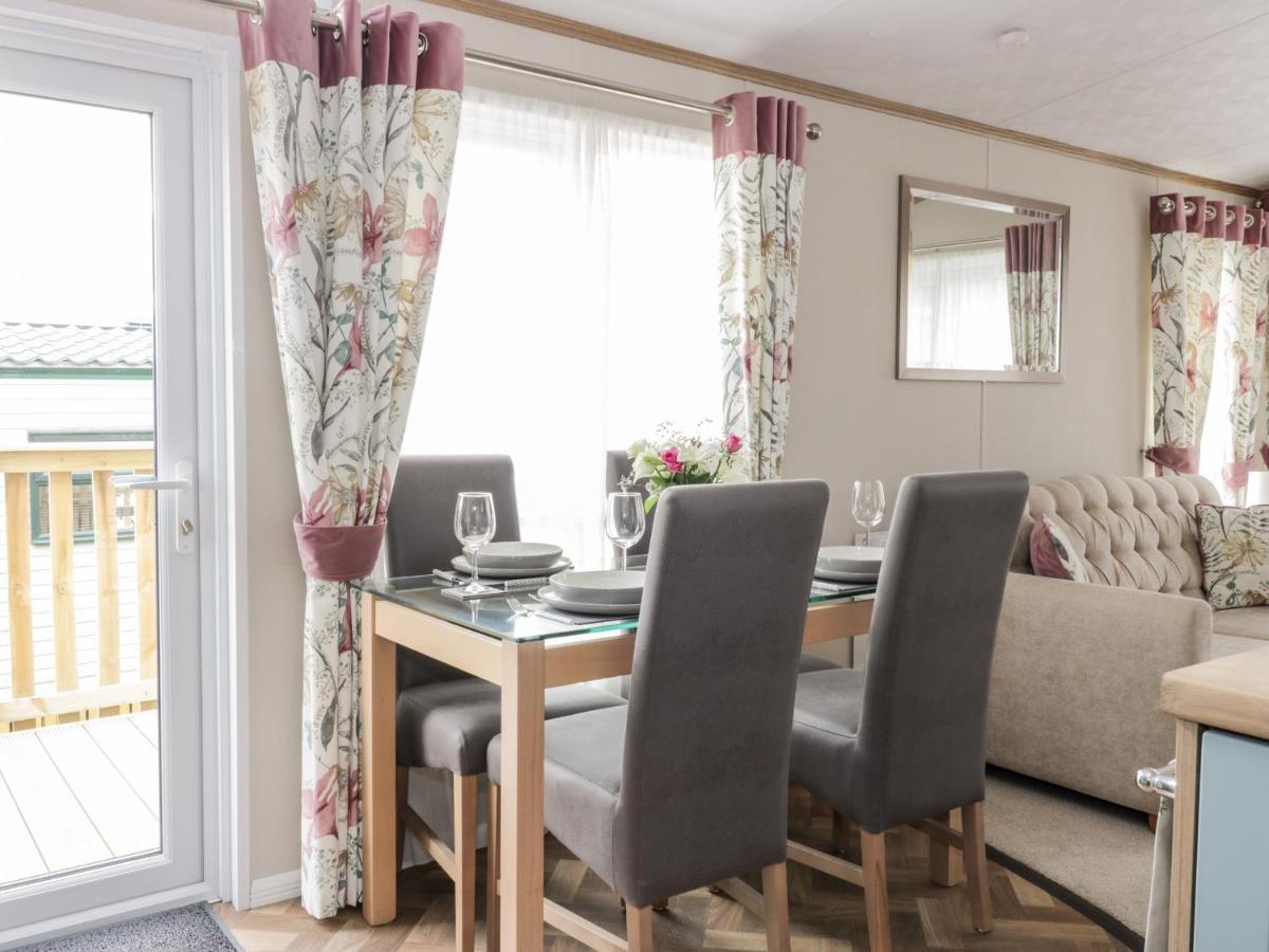 Serena Lodge Jedburgh Eksteriør bilde